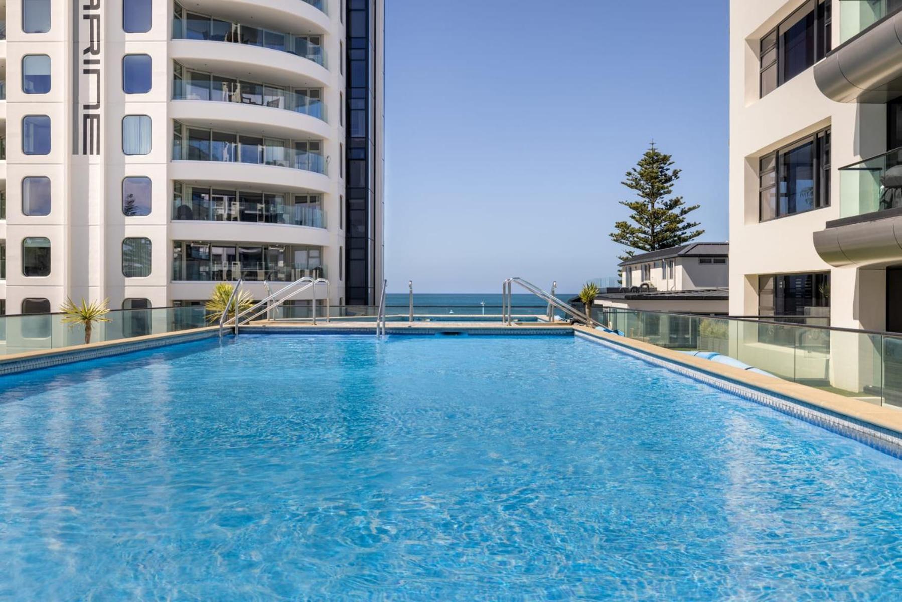 Luxury Ocean & Harbour Views - Heated Pool, Main Beach & Gym ماوْنت مونغانيو المظهر الخارجي الصورة